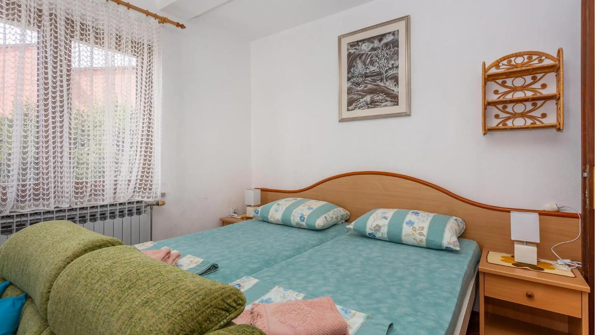 Cozy Apartment In Dramalj With Kitchen