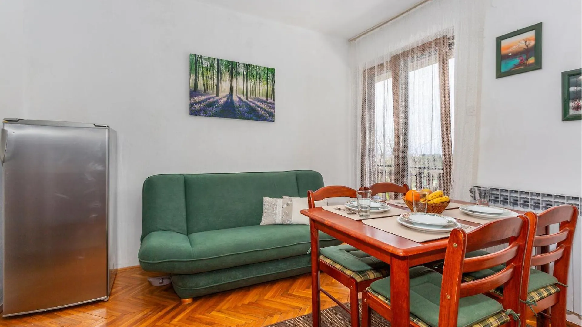 Cozy Apartment In Dramalj With Kitchen